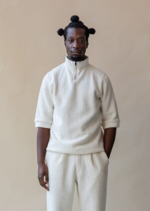 COMFORT TEE WITH A HIGH END RUSTIC ZIPPER