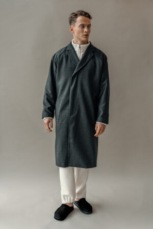 leaves trench coat with raglan sleeves