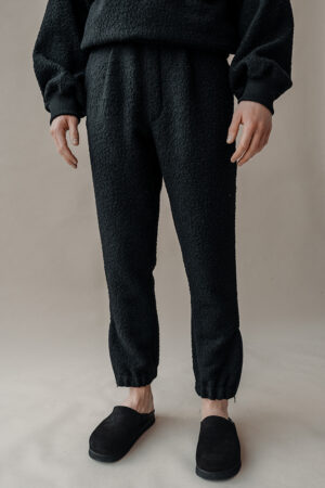 comfort pant with a hybrid waistband